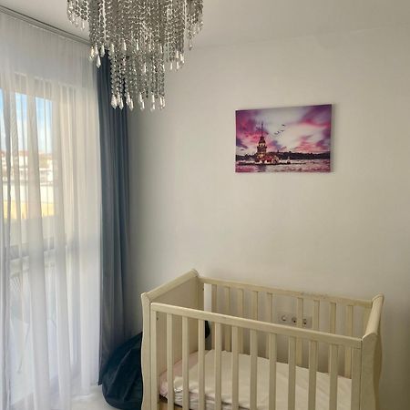 White Luxury Apartment Сібіу Екстер'єр фото